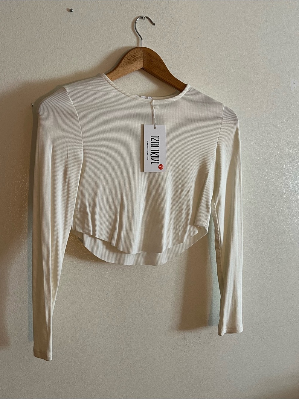 12TH TRIBE Creamy White Long-Sleeve Cropped Top